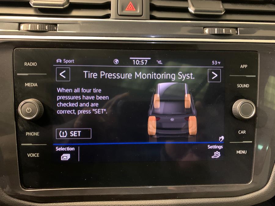 2021 Volkswagen Tiguan 2.0T SE R-Line Black 4MOTION photo