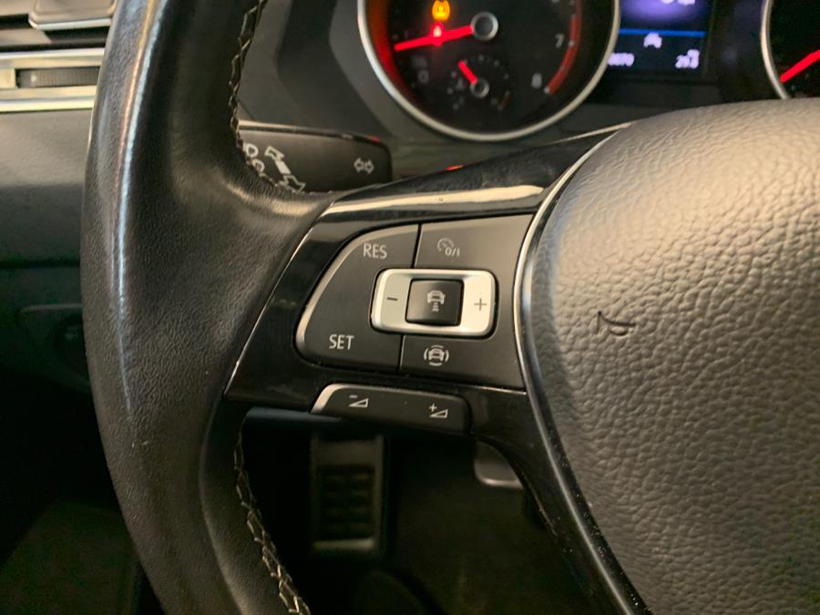 2021 Volkswagen Tiguan 2.0T SE R-Line Black 4MOTION photo