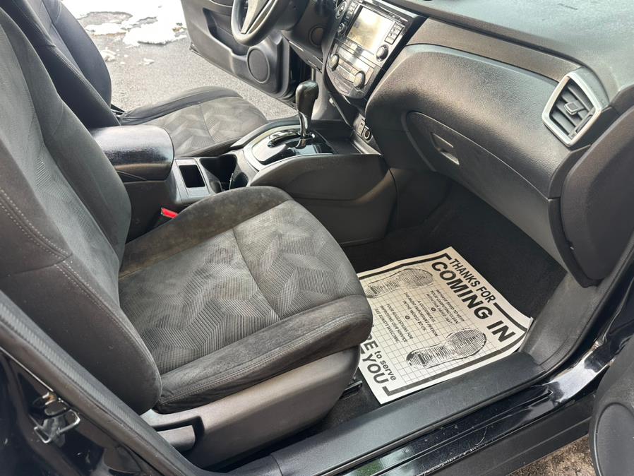 2014 Nissan Rogue S photo