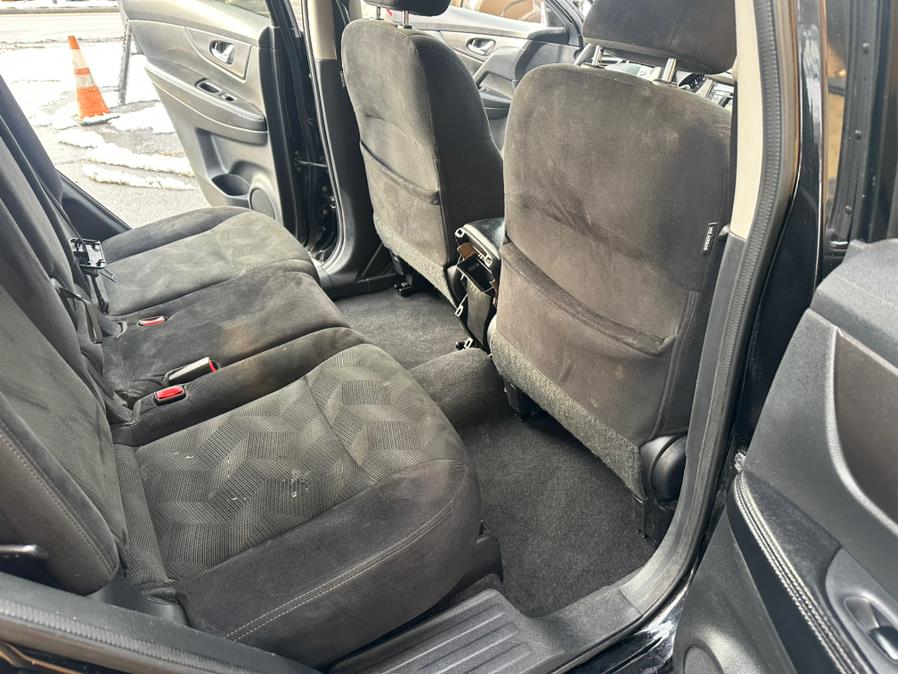 2014 Nissan Rogue S photo