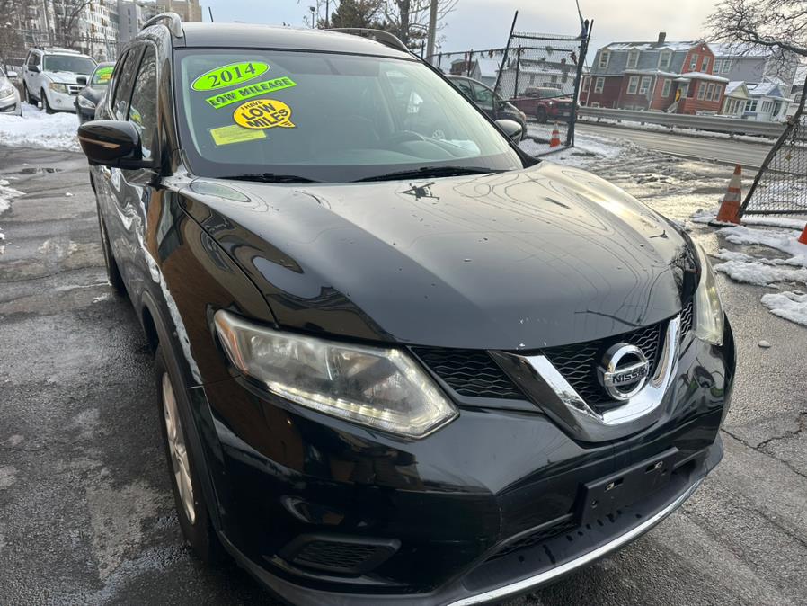 2014 Nissan Rogue S photo