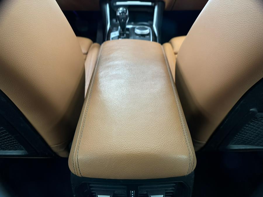 2021 BMW 3-Series 330i xDrive Sedan North Americ photo