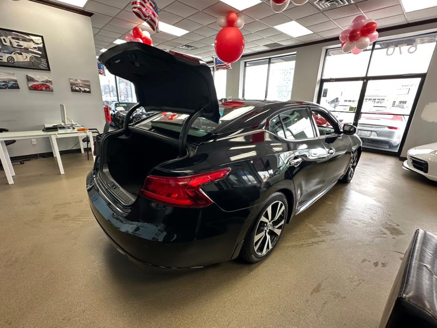 2017 Nissan Maxima PLATINUM photo