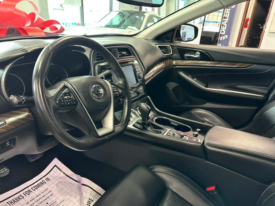 2017 Nissan Maxima PLATINUM photo