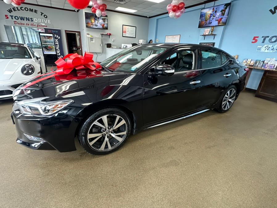 2017 Nissan Maxima PLATINUM photo