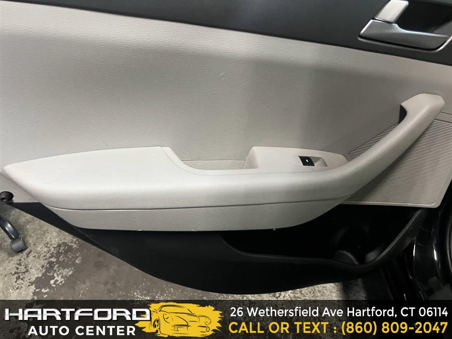 2016 Hyundai Sonata SE 4dr Sedan photo