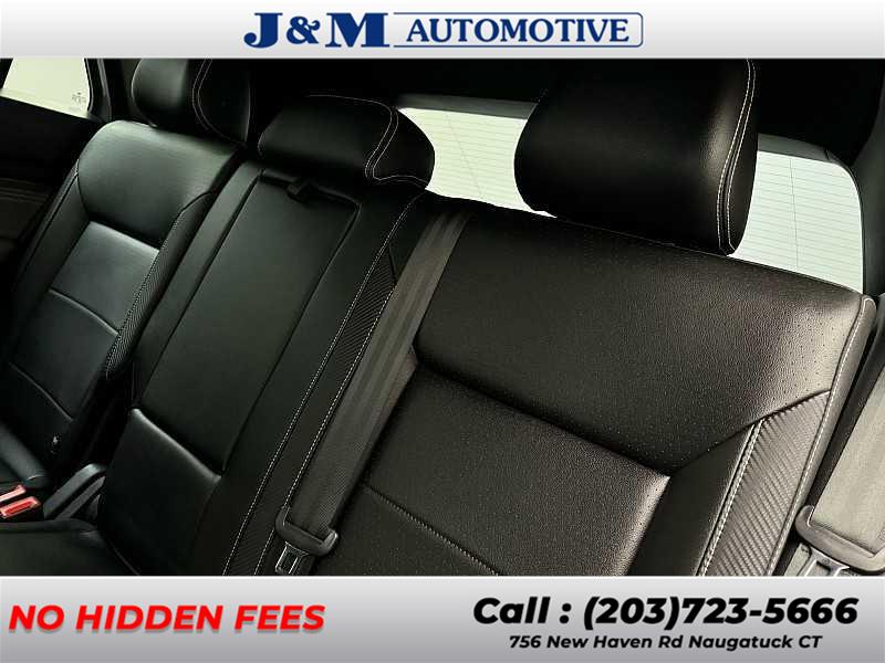 2022 Volkswagen Atlas Cross Sport 3.6L V6 SEL R-Line photo