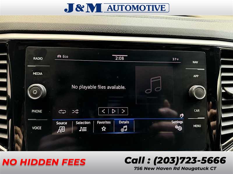 2022 Volkswagen Atlas Cross Sport 3.6L V6 SEL R-Line photo