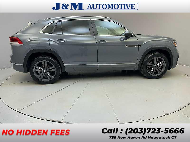 2022 Volkswagen Atlas Cross Sport 3.6L V6 SEL R-Line photo