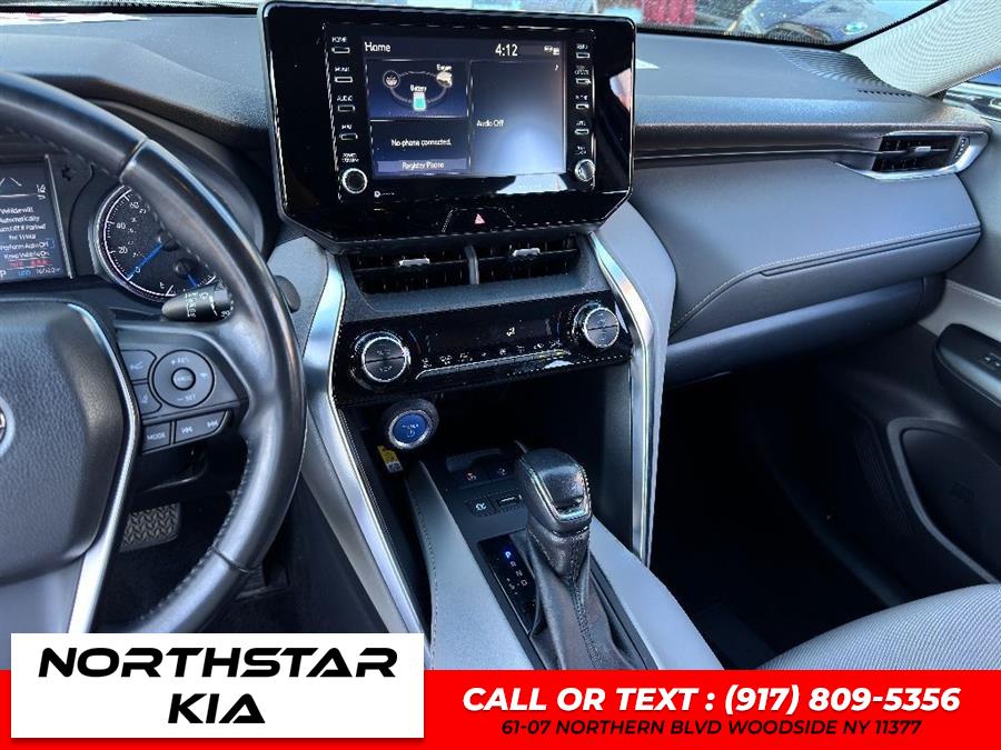 2021 Toyota Venza LE photo
