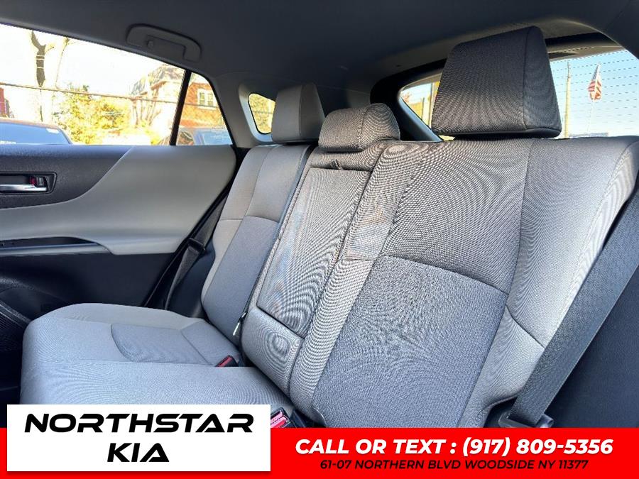 2021 Toyota Venza LE photo