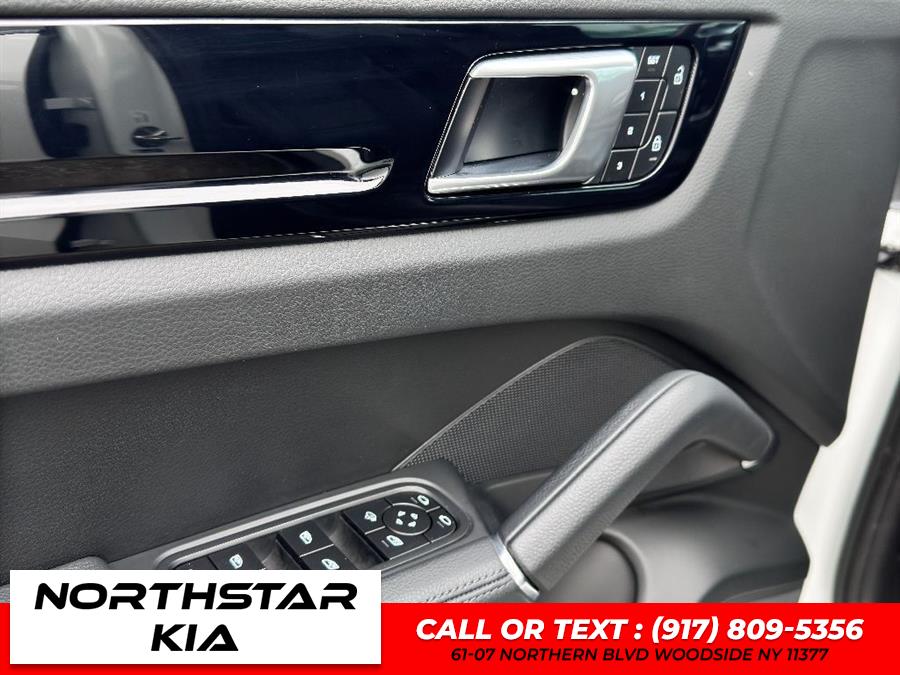 2022 Porsche Cayenne Base (Tiptronic) photo