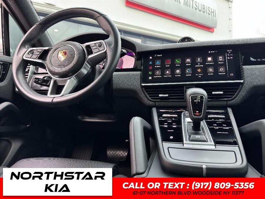 2022 Porsche Cayenne Base (Tiptronic) photo