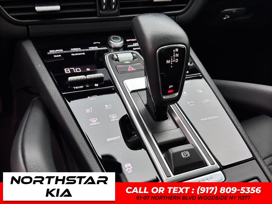 2022 Porsche Cayenne Base (Tiptronic) photo