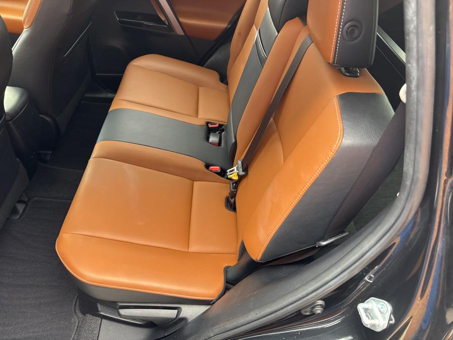 2017 Toyota RAV4 Hybrid Limited AWD photo