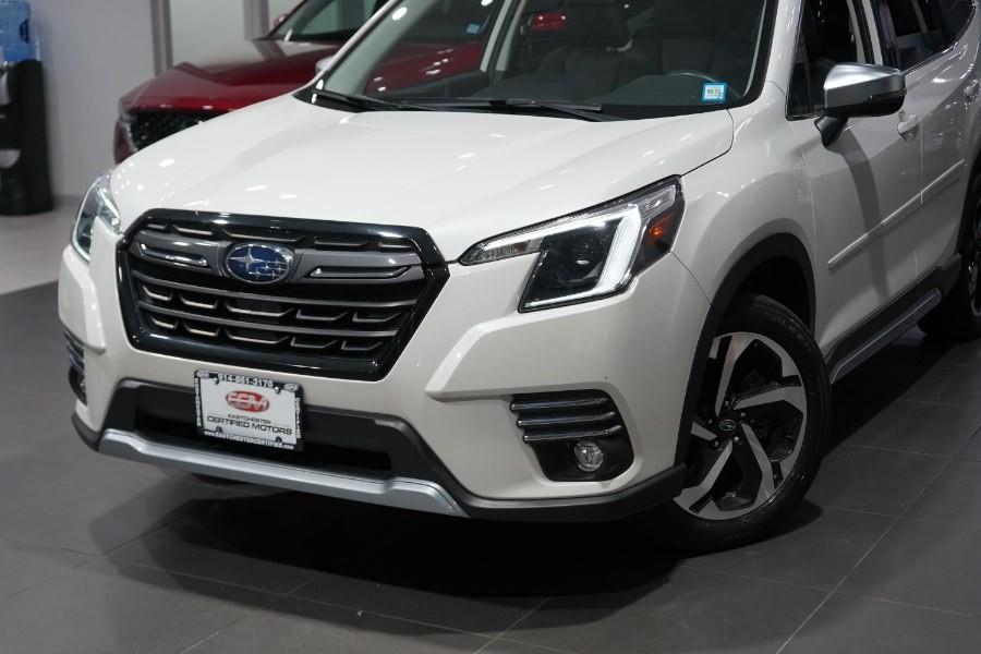 2022 Subaru Forester Touring photo