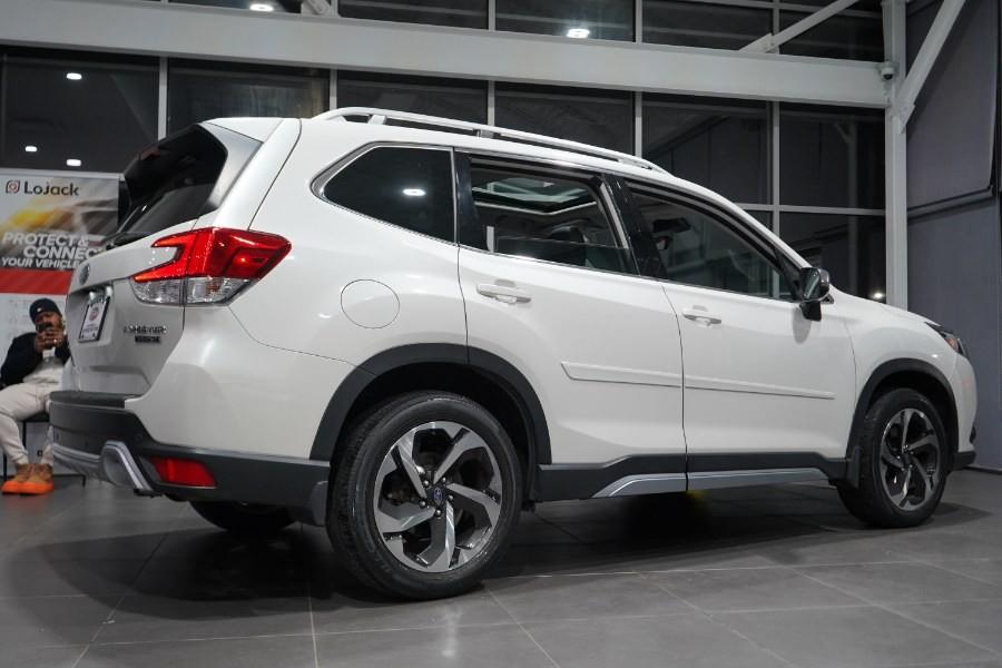 2022 Subaru Forester Touring photo