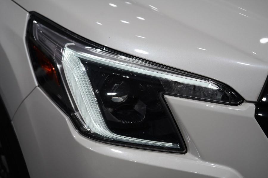 2022 Subaru Forester Touring photo