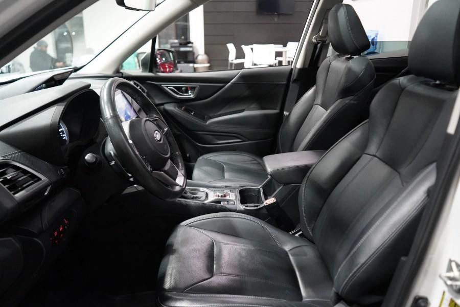 2022 Subaru Forester Touring photo