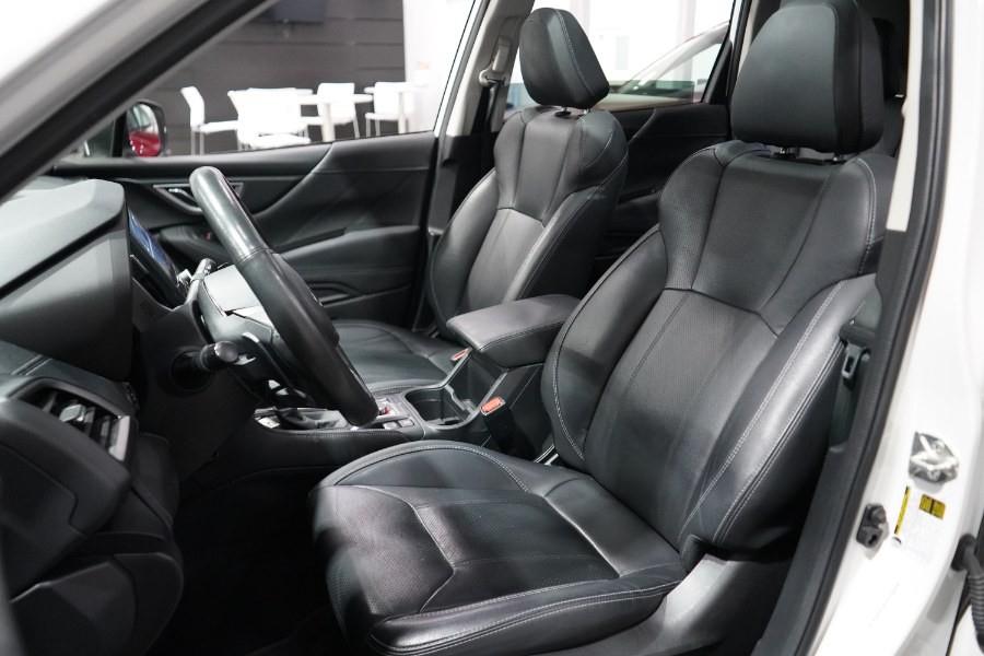 2022 Subaru Forester Touring photo