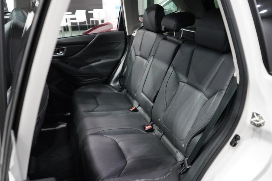 2022 Subaru Forester Touring photo