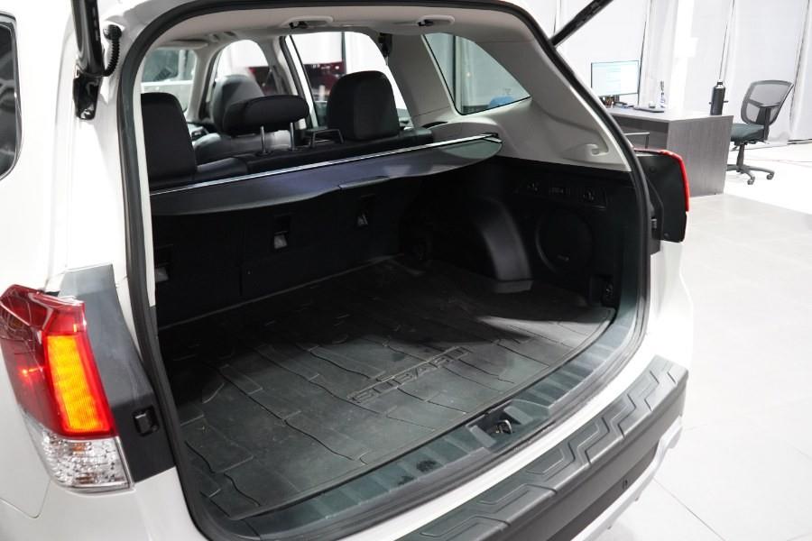 2022 Subaru Forester Touring photo