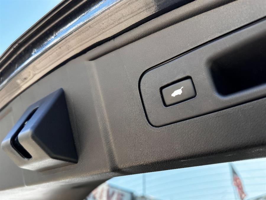 2020 Acura MDX w/Technology Pkg photo
