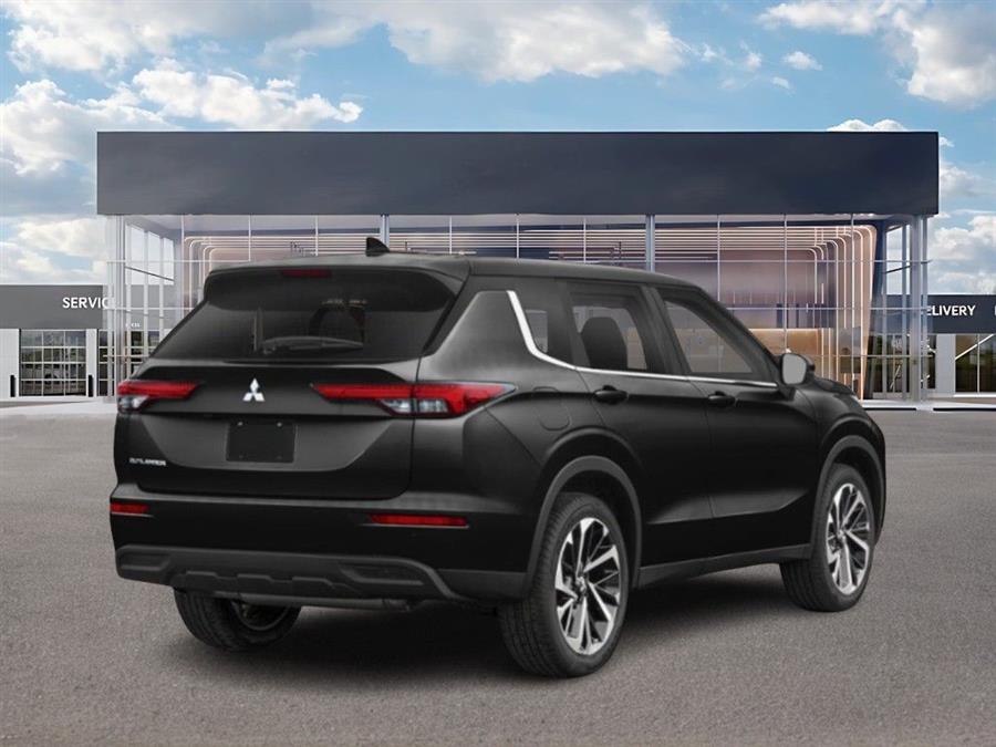 2022 Subaru Outlander ES photo