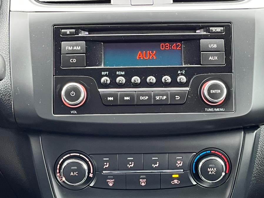 2017 Nissan Sentra SR CVT photo