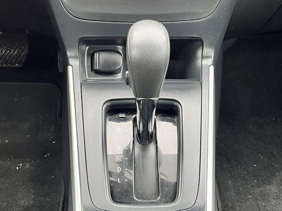 2017 Nissan Sentra SR CVT photo