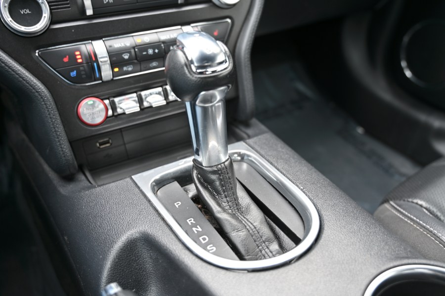 2022 Ford Mustang EcoBoost Premium Convertible photo
