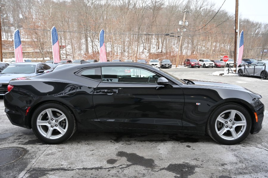 2023 Chevrolet Camaro 2dr Cpe 1LT photo