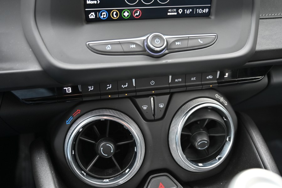 2022 Chevrolet Camaro 2dr Cpe 1LT photo