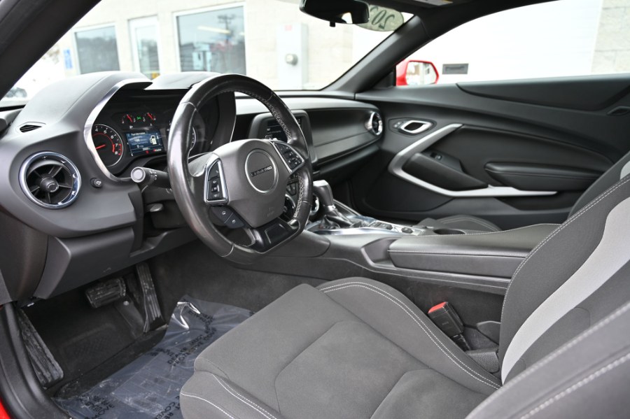 2022 Chevrolet Camaro 2dr Cpe 1LT photo