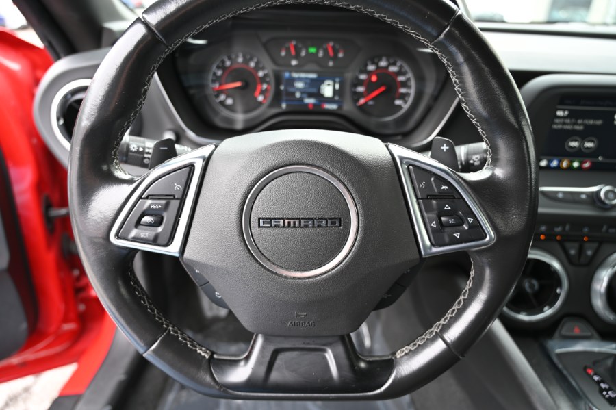 2022 Chevrolet Camaro 2dr Cpe 1LT photo