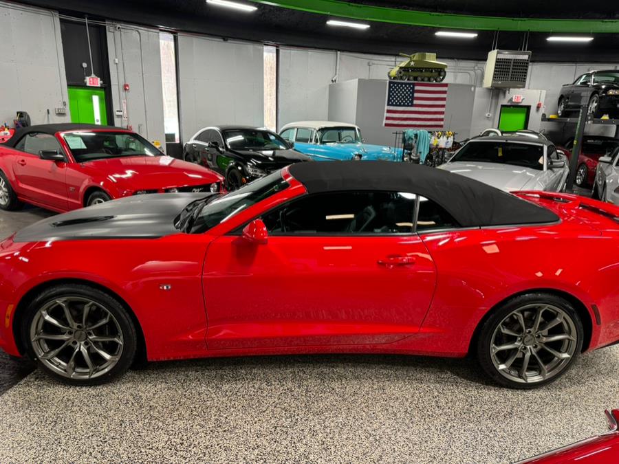 2016 Chevrolet Camaro 2dr Conv 2SS photo
