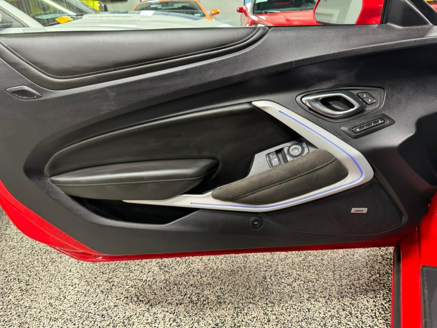 2016 Chevrolet Camaro 2dr Conv 2SS photo