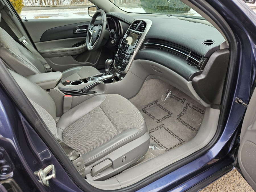 2014 Chevrolet Malibu LT photo