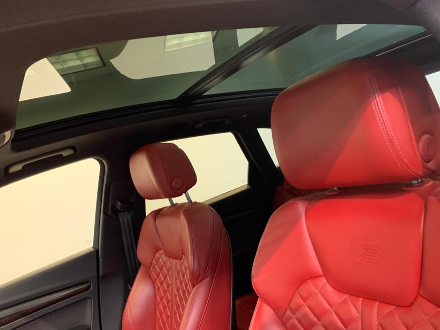 2022 Audi SQ5 Premium Plus 3.0 TFSI quattro photo