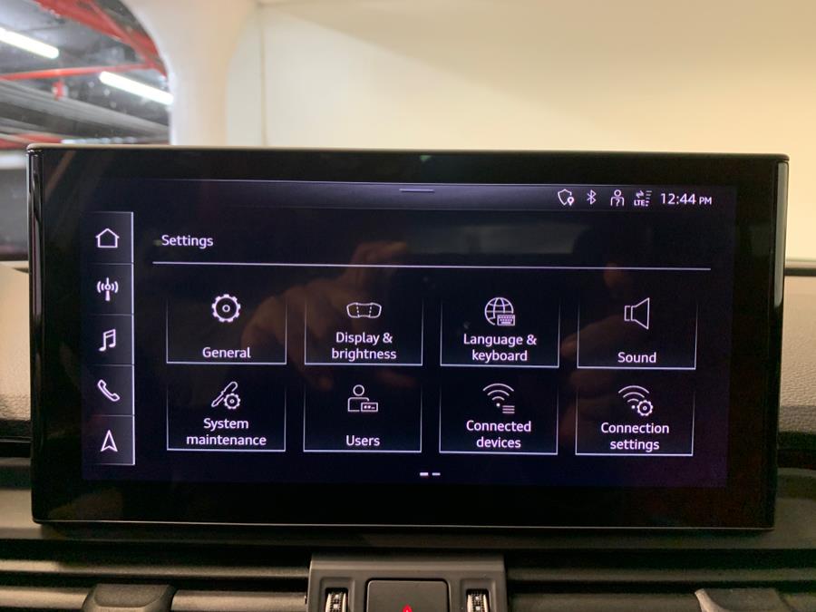 2022 Audi SQ5 Premium Plus 3.0 TFSI quattro photo