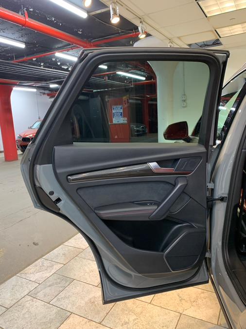 2022 Audi SQ5 Premium Plus 3.0 TFSI quattro photo