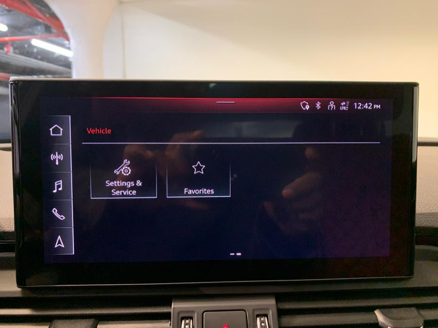 2022 Audi SQ5 Premium Plus 3.0 TFSI quattro photo