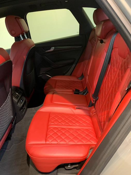 2022 Audi SQ5 Premium Plus 3.0 TFSI quattro photo