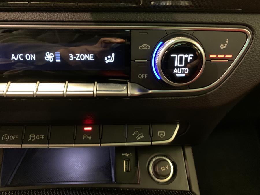 2022 Audi SQ5 Premium Plus 3.0 TFSI quattro photo