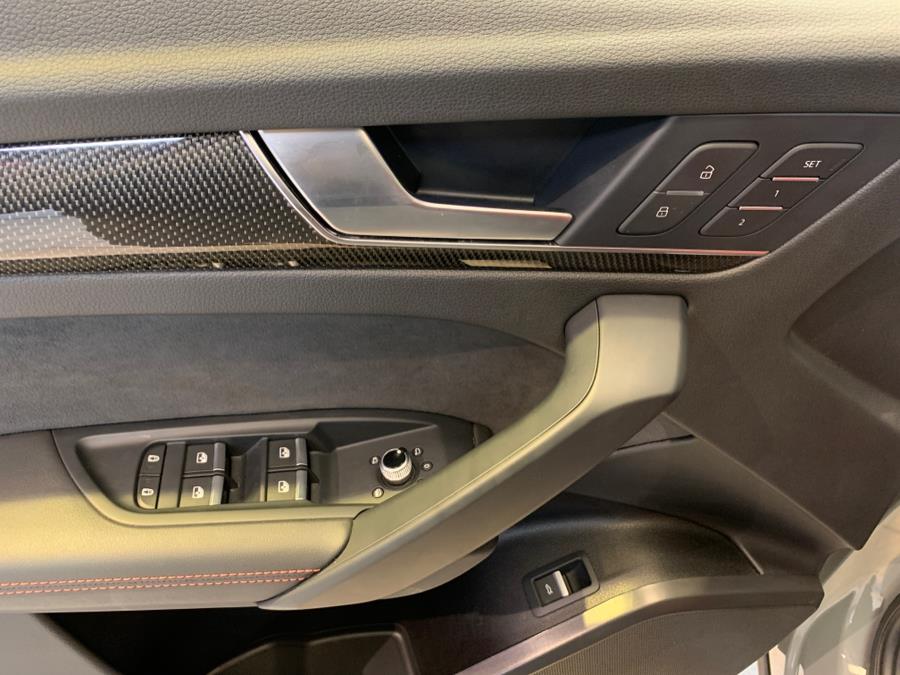 2022 Audi SQ5 Premium Plus 3.0 TFSI quattro photo