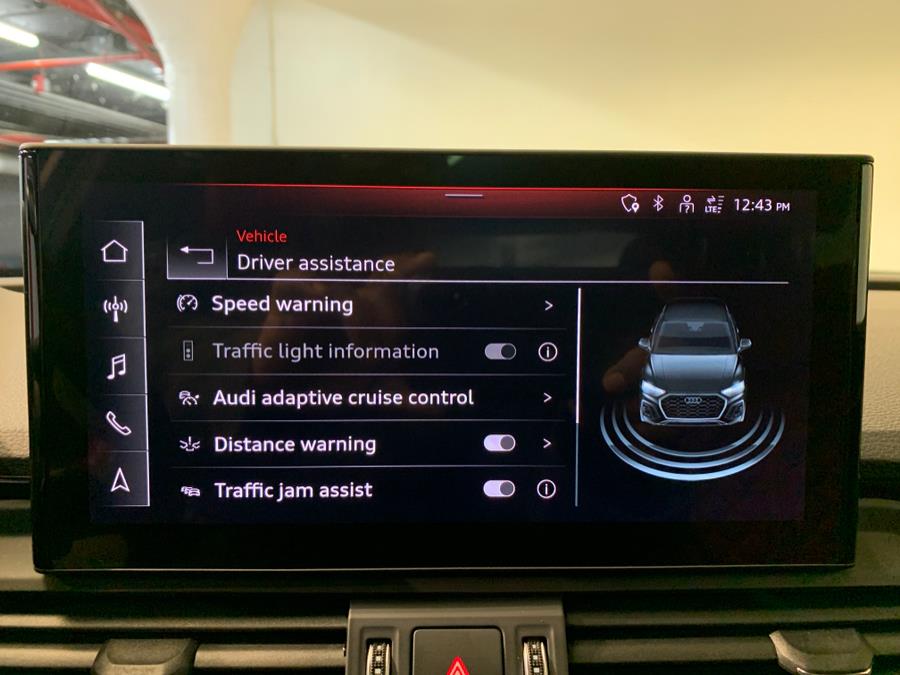2022 Audi SQ5 Premium Plus 3.0 TFSI quattro photo