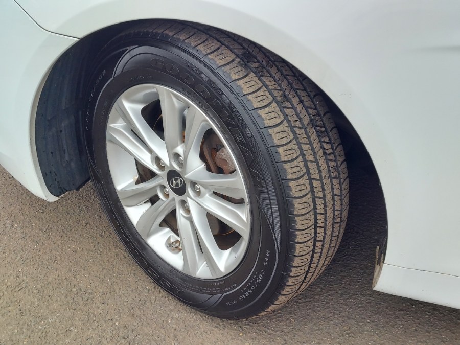 2013 Hyundai Sonata GLS photo