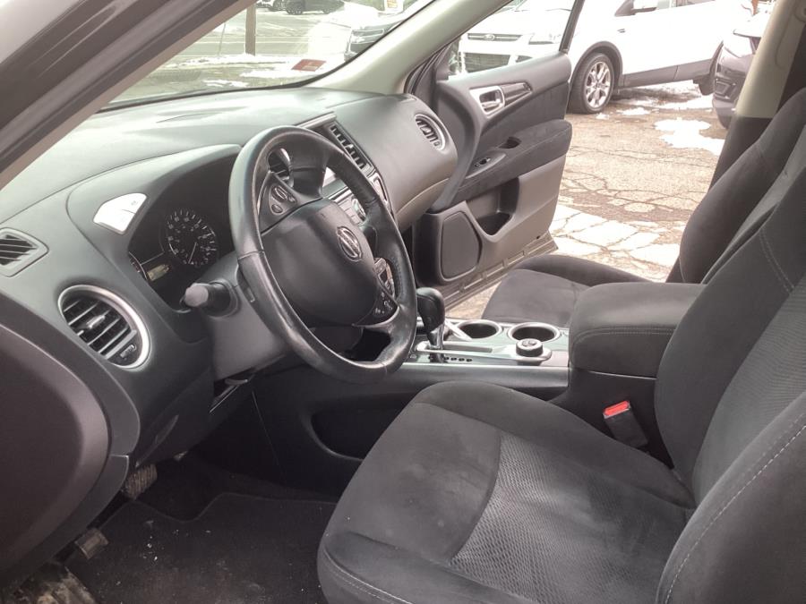 2015 Nissan Pathfinder 4WD 4dr S photo