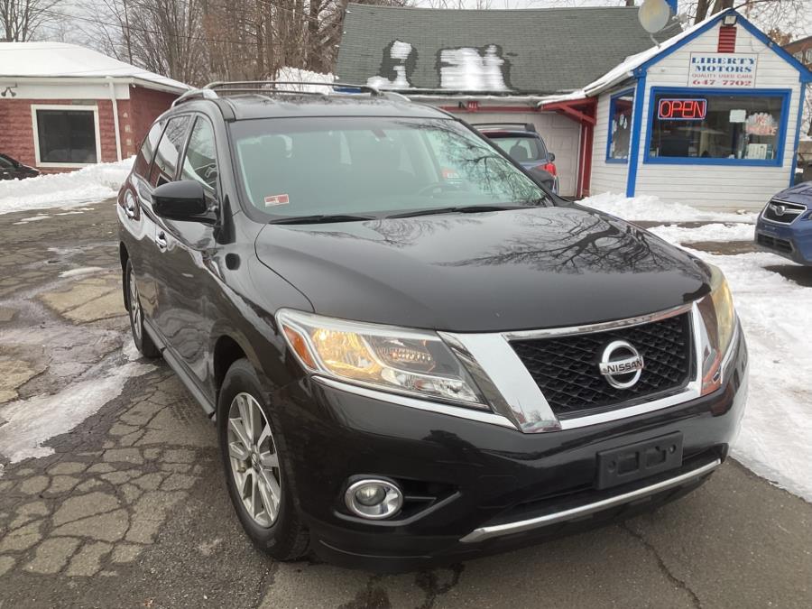 2015 Nissan Pathfinder 4WD 4dr S photo
