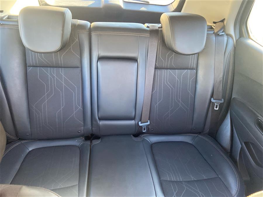 2019 Chevrolet Trax AWD 4dr LT photo